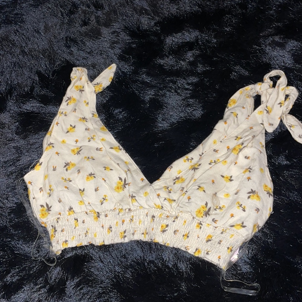 Lottie moss yellow floral crop top medium NWT